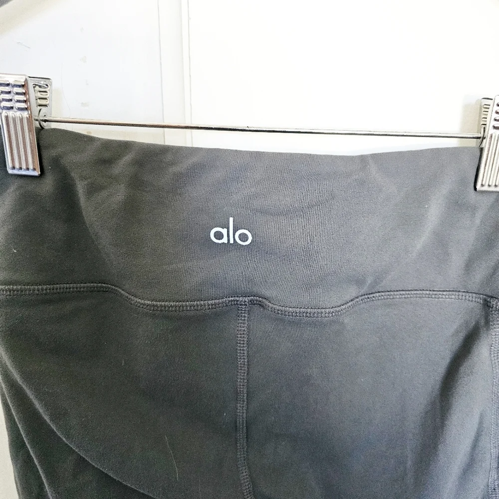 ALO Yoga womens full‎ length leggings mesh leg panel gray Small athletic gym